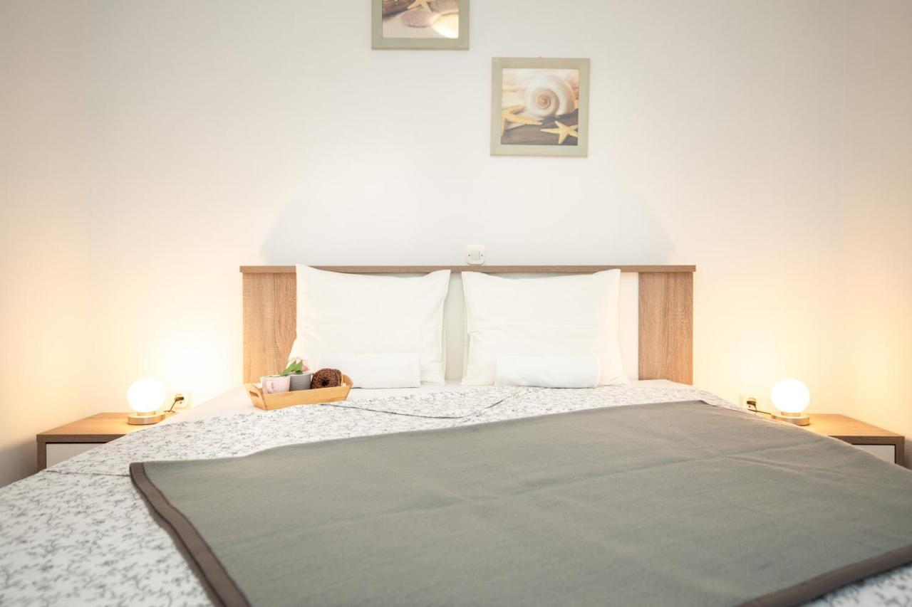 Apartments Doris, Krk Крк Экстерьер фото
