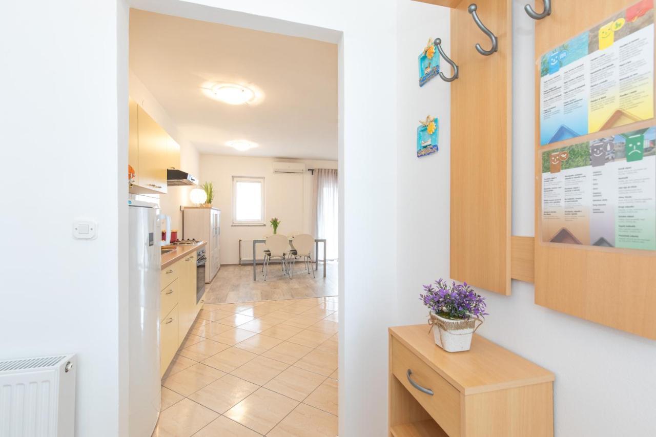 Apartments Doris, Krk Крк Экстерьер фото